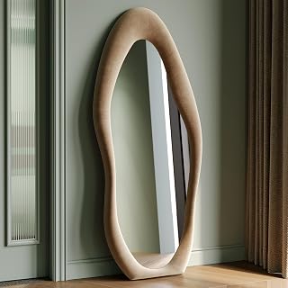 Round wall mirror