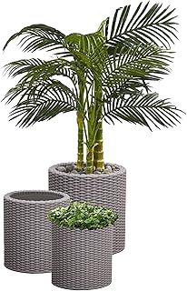 Woven outdoor planter